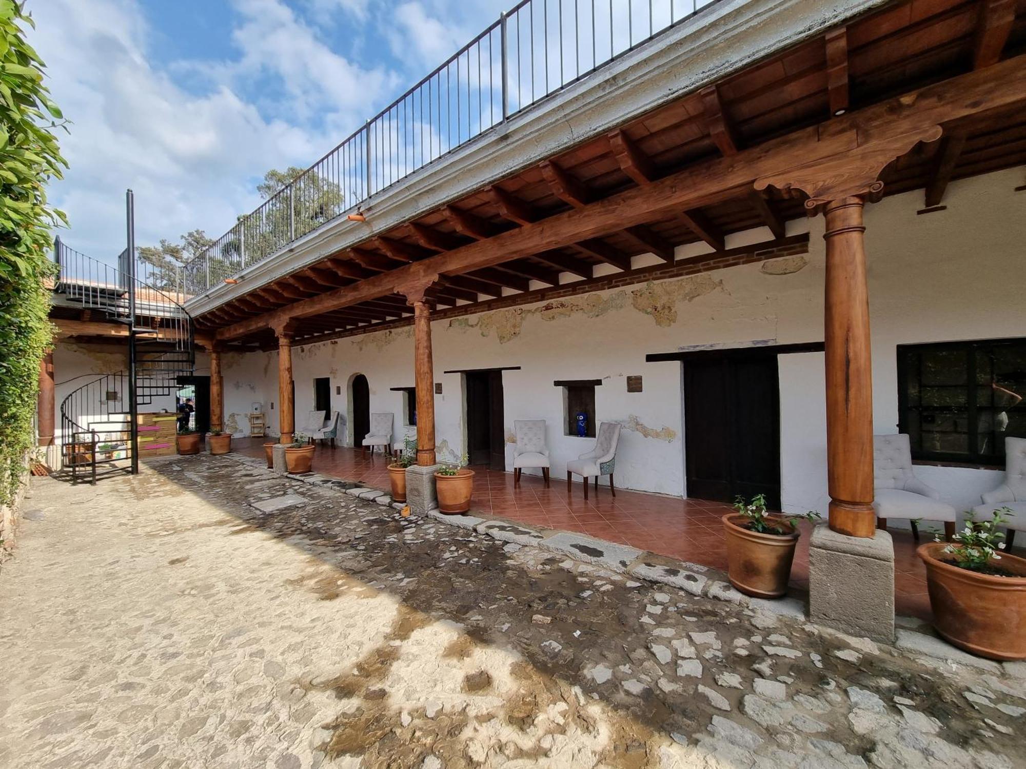 Central Hostel San Sebastian Antigua Exterior foto